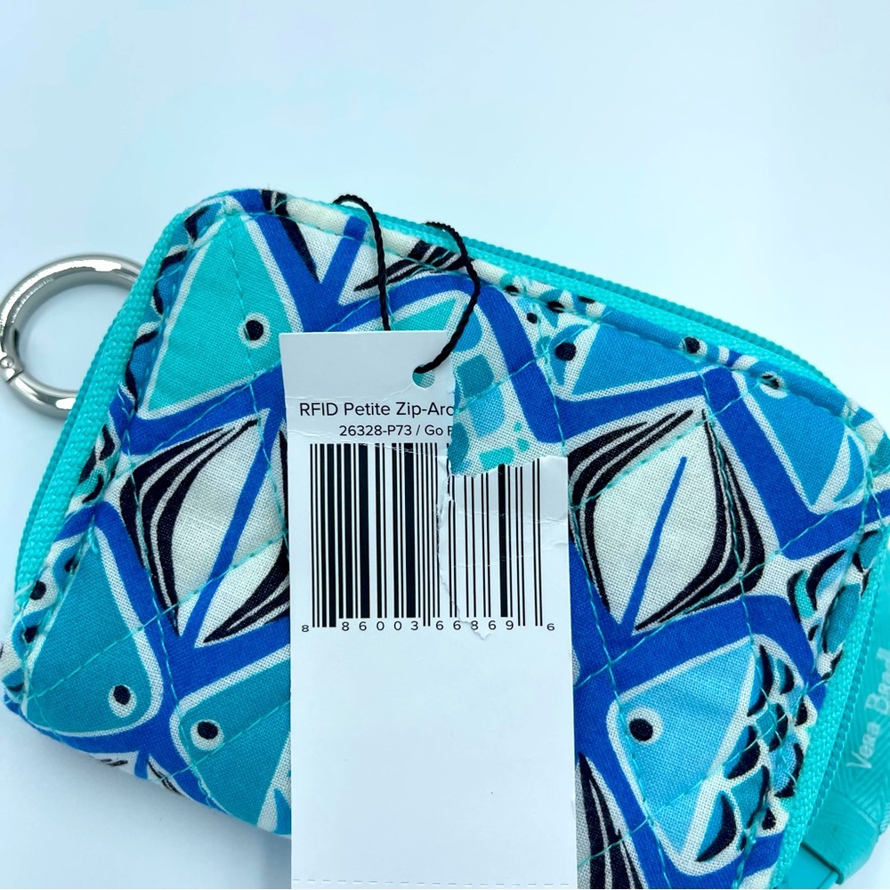 Vera Bradley RFID Petite Zip Around Wallet Go Fish Blue NWT - Picture 4 of 4